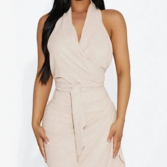 naked wardrobe Tops - NWT Naked Wardrobe Linen So Wrapped Up Halter Top